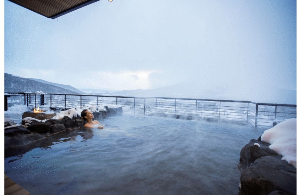 日本の冬の温泉旅行の風景