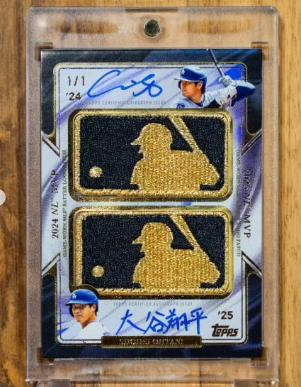 大谷翔平の直筆サインとゲーム着用ジャージのパッチが入ったトレーディングカード