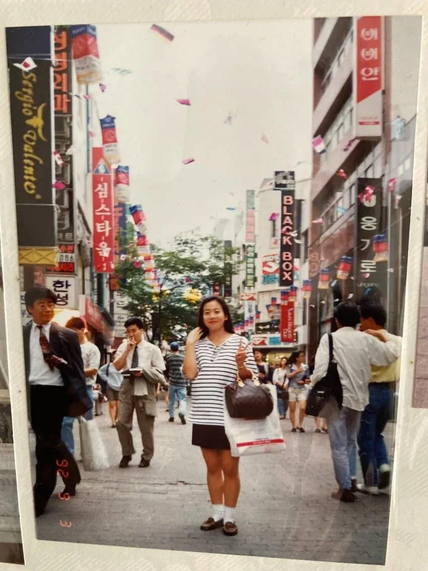 34年前の明洞の通りで撮影された写真
