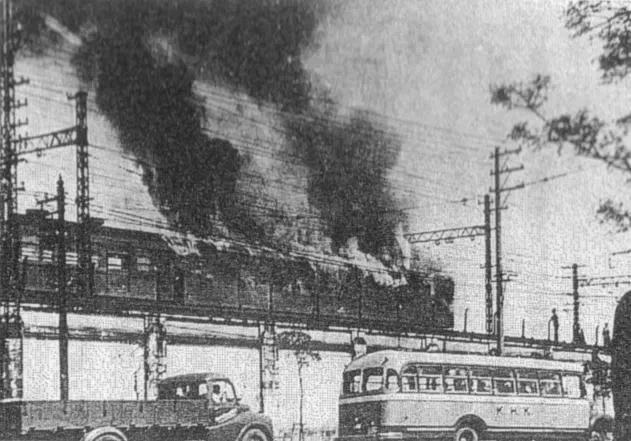 日本の鉄道とホームドアに関する引用元画像 1