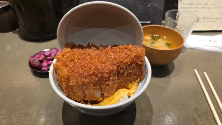 東京で食べたとんかつ丼